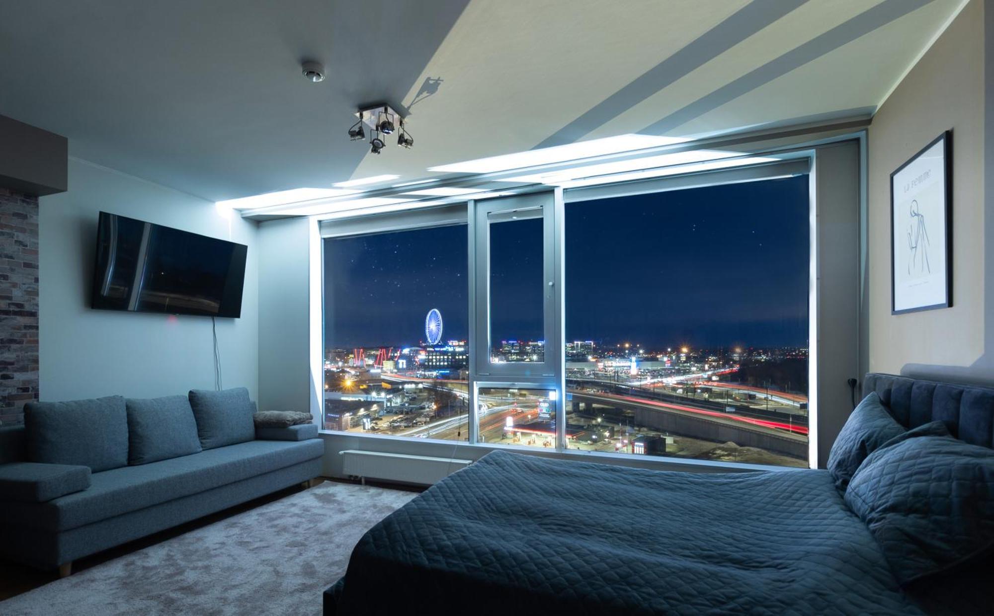 Revalia Fahle Airport Bus-Station Apartments With Best Views Екстер'єр фото