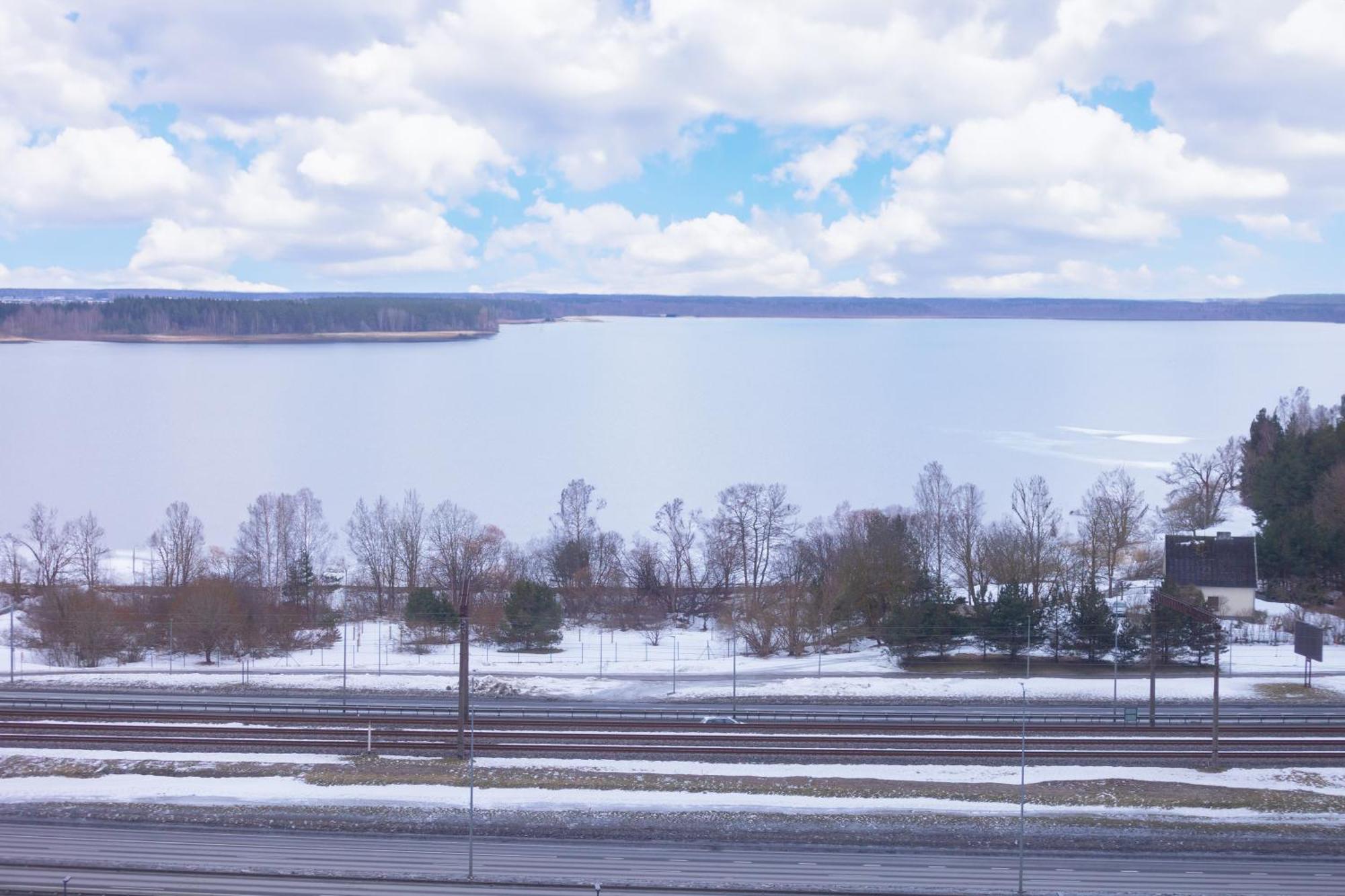 Revalia Fahle Airport Bus-Station Apartments With Best Views Екстер'єр фото