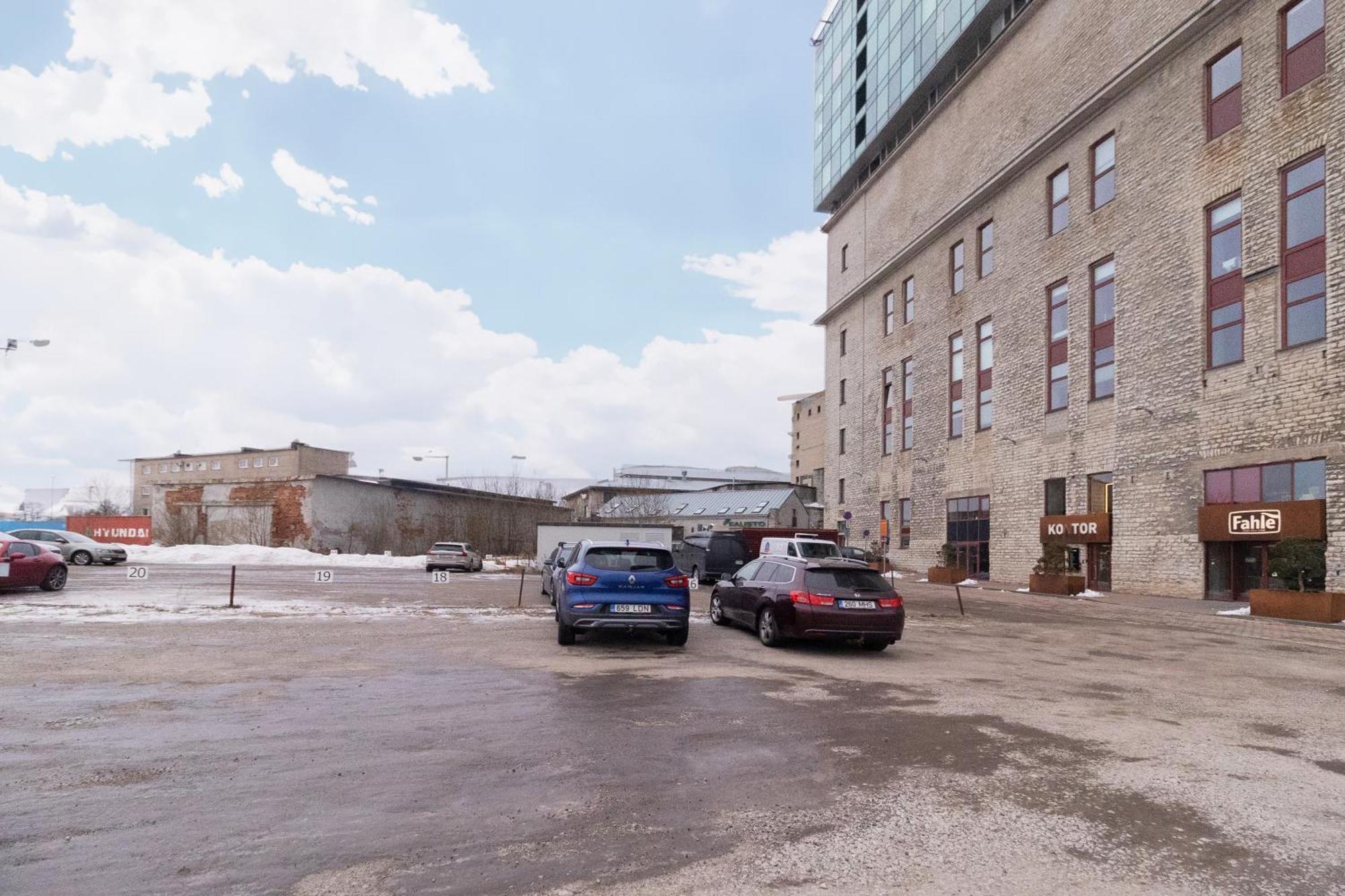 Revalia Fahle Airport Bus-Station Apartments With Best Views Екстер'єр фото