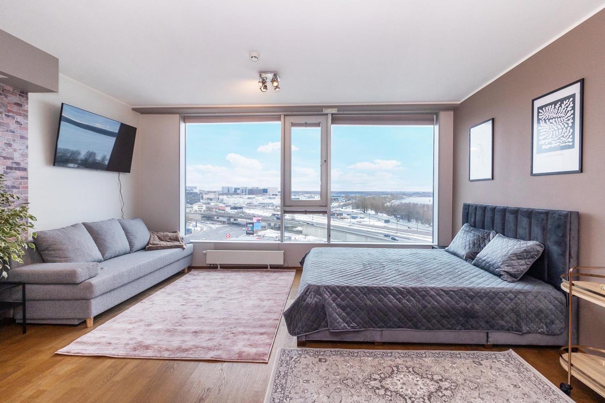 Revalia Fahle Airport Bus-Station Apartments With Best Views Екстер'єр фото