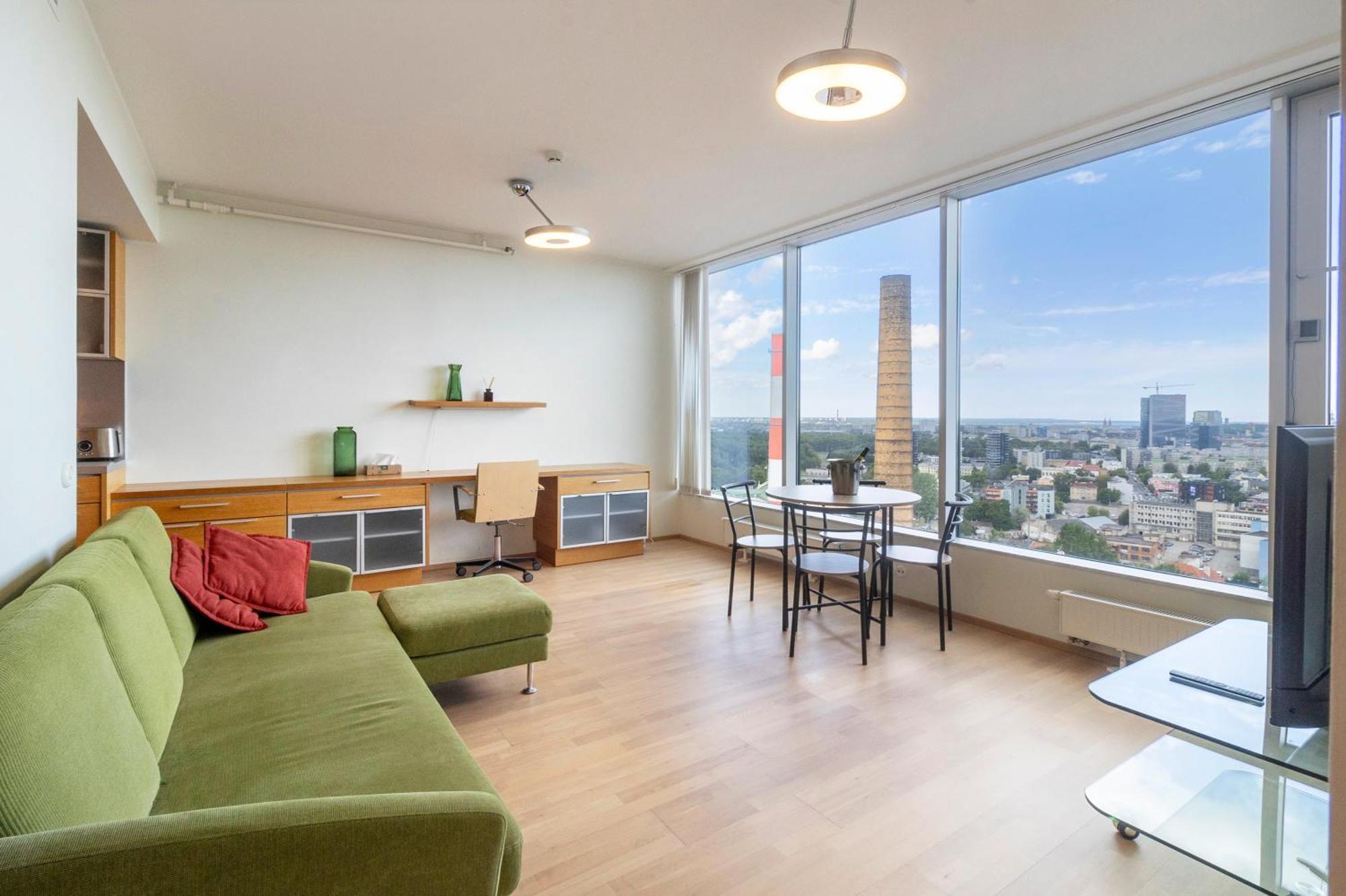 Revalia Fahle Airport Bus-Station Apartments With Best Views Екстер'єр фото