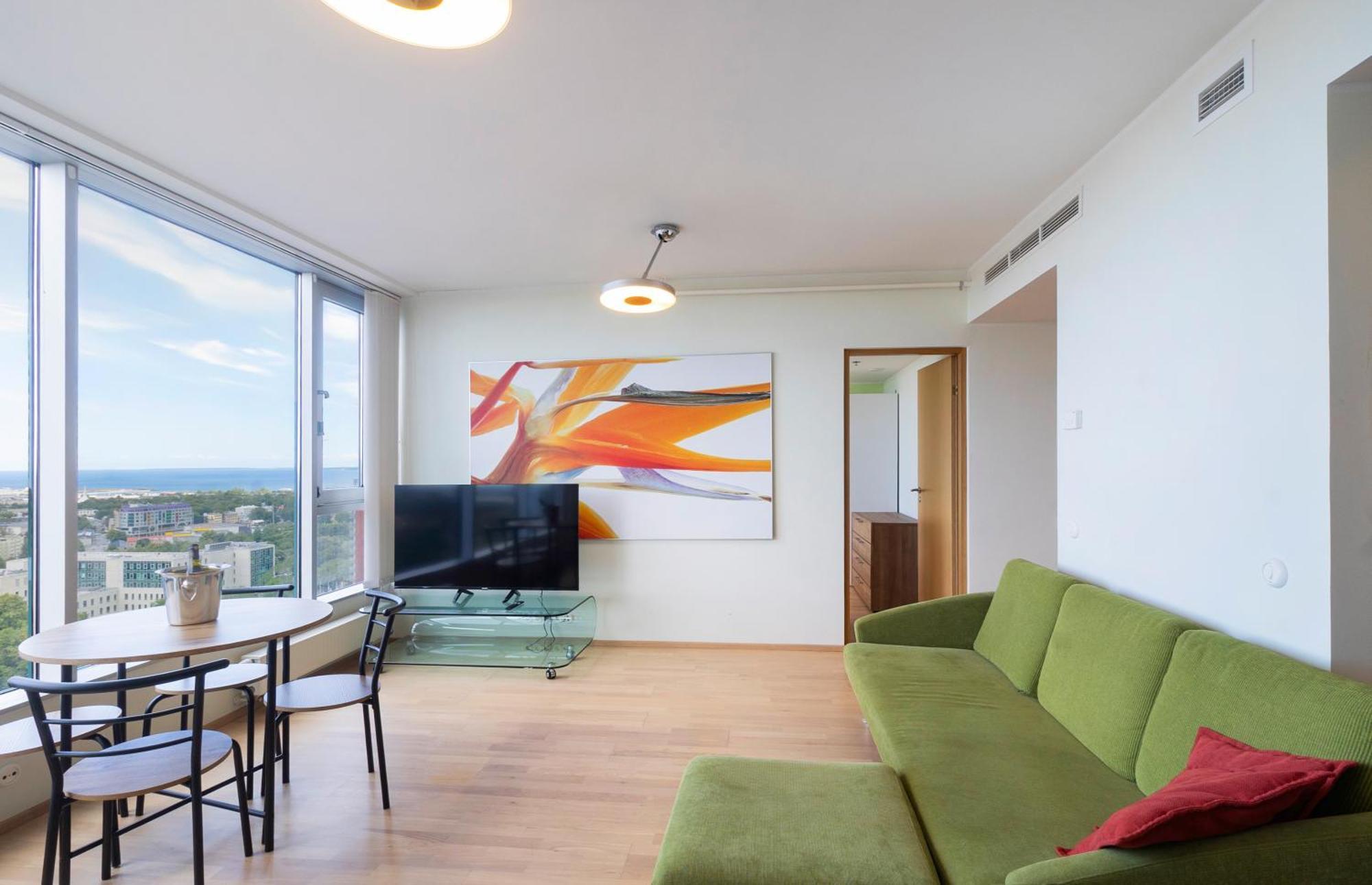 Revalia Fahle Airport Bus-Station Apartments With Best Views Екстер'єр фото