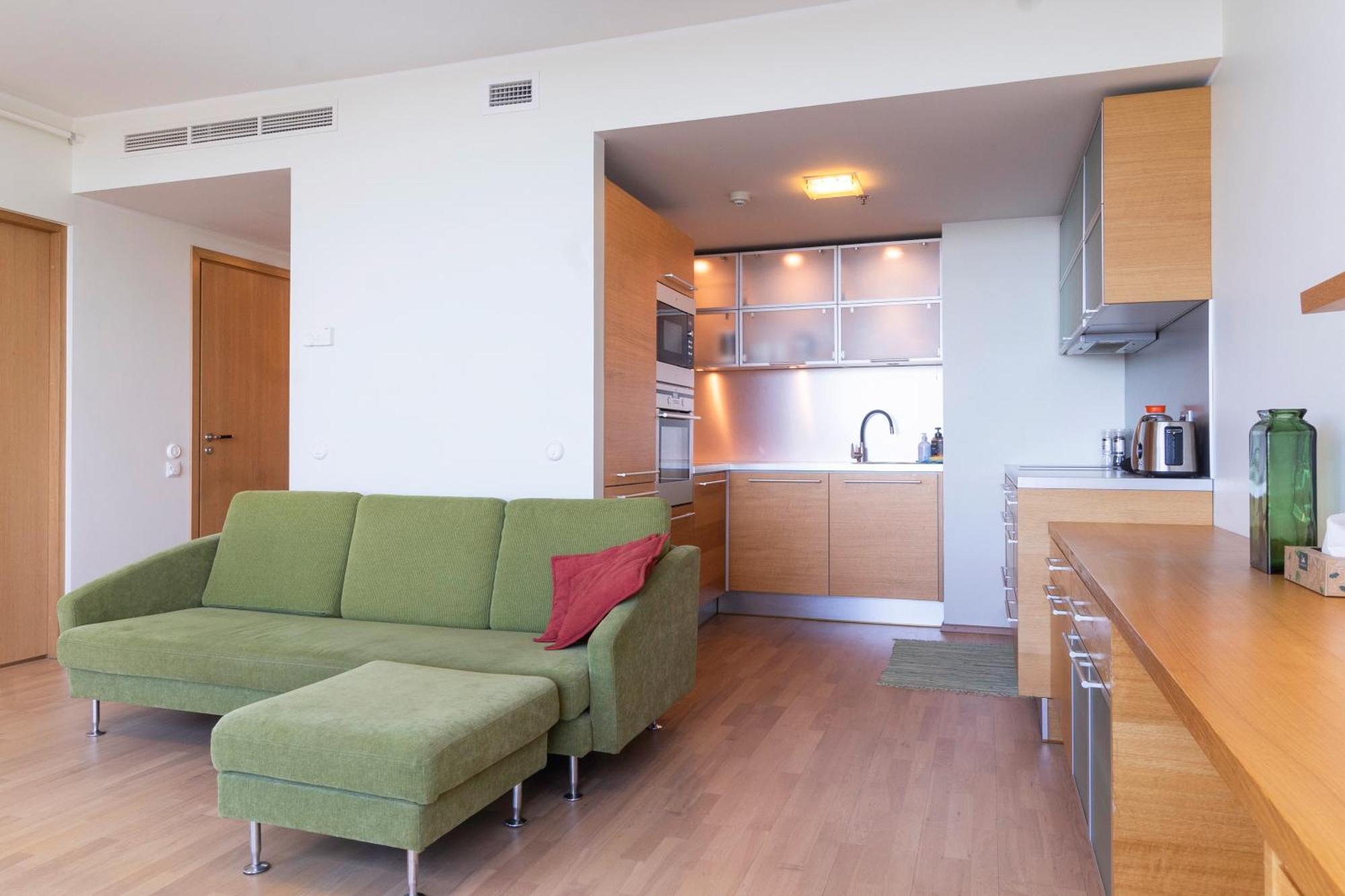 Revalia Fahle Airport Bus-Station Apartments With Best Views Екстер'єр фото