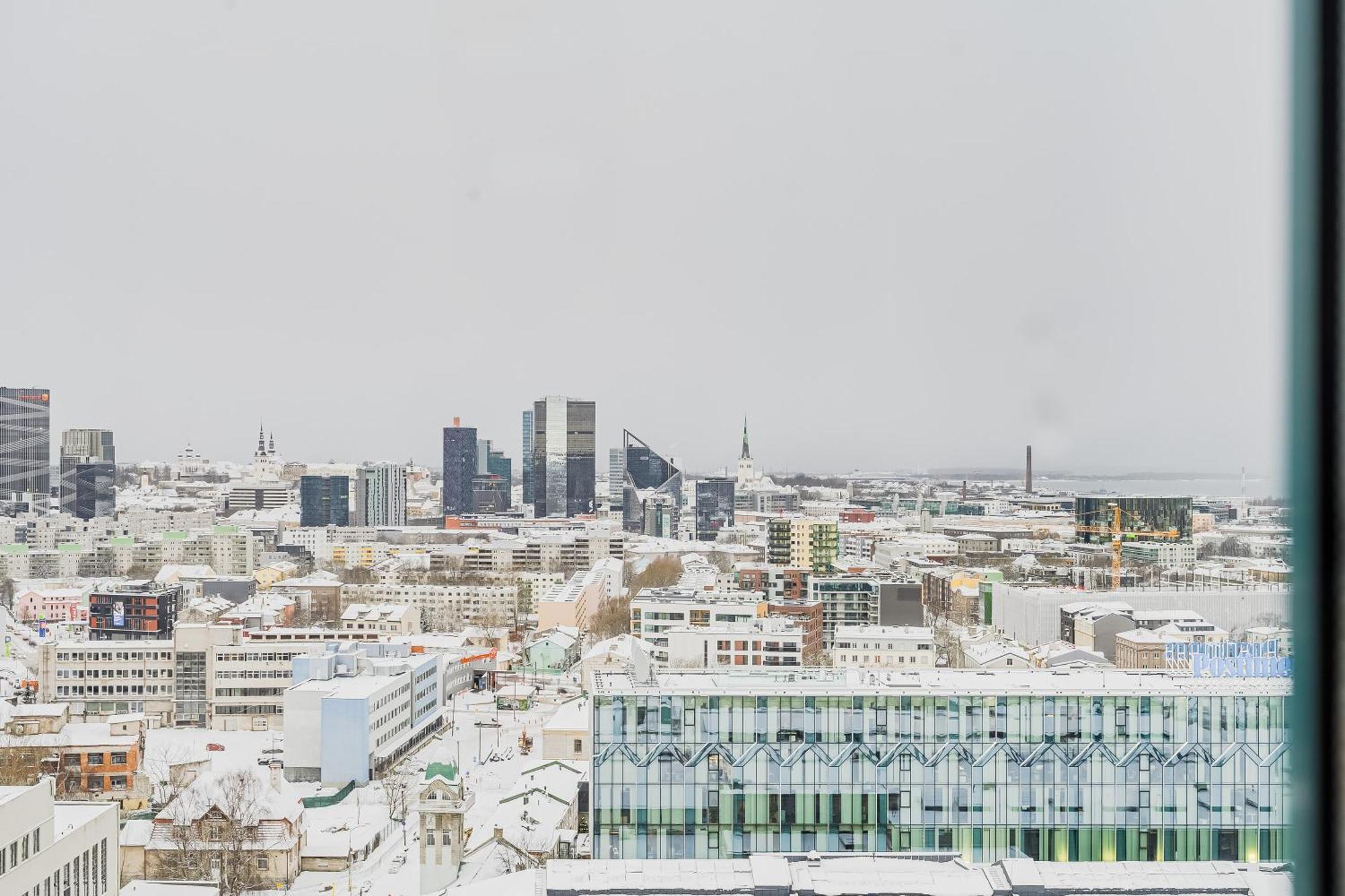 Revalia Fahle Airport Bus-Station Apartments With Best Views Екстер'єр фото