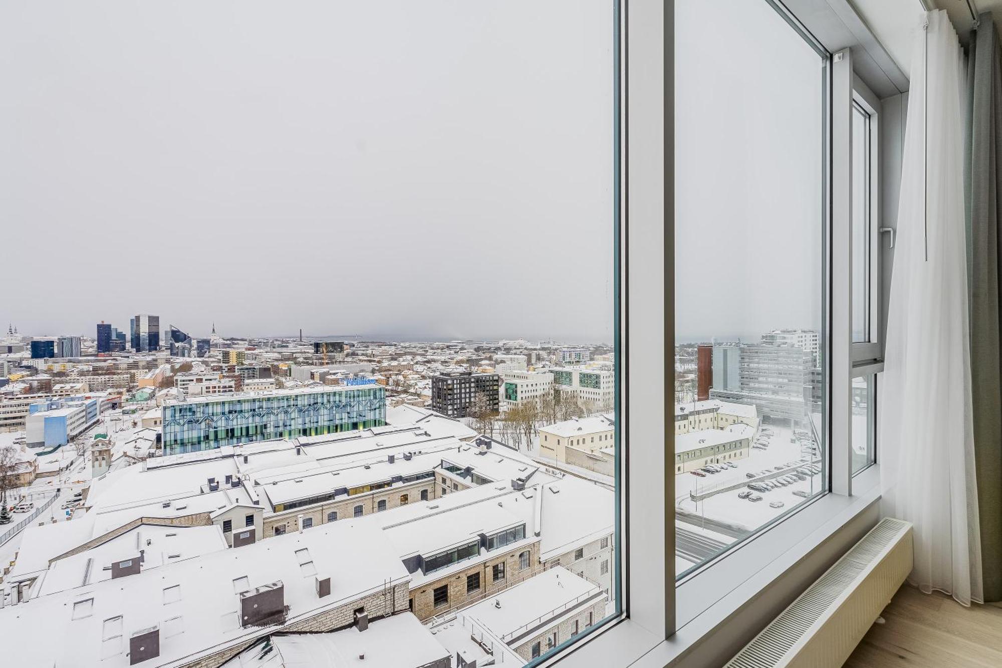 Revalia Fahle Airport Bus-Station Apartments With Best Views Екстер'єр фото