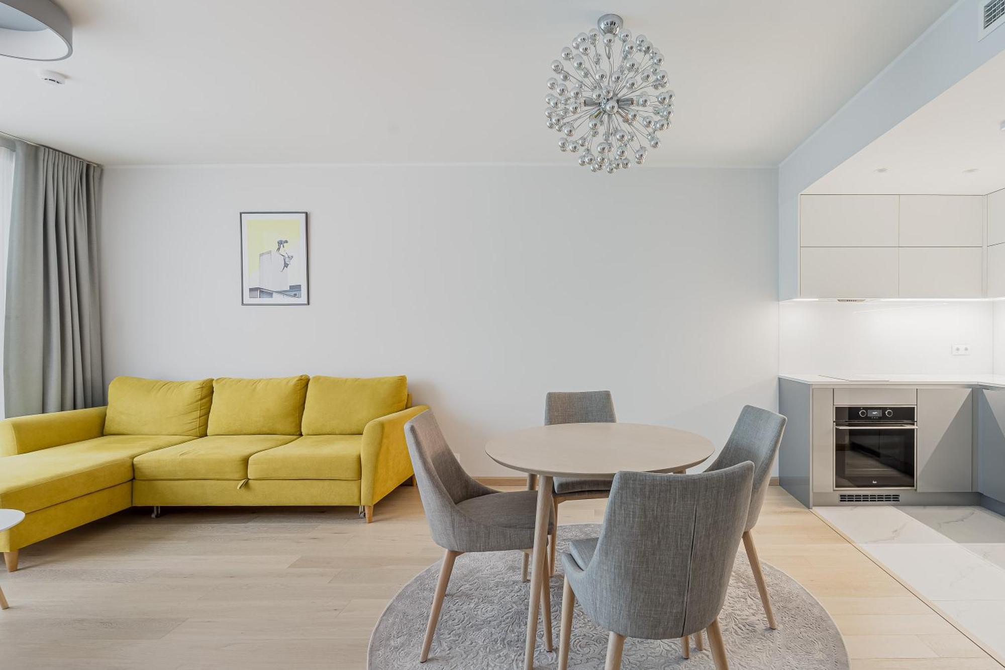 Revalia Fahle Airport Bus-Station Apartments With Best Views Екстер'єр фото